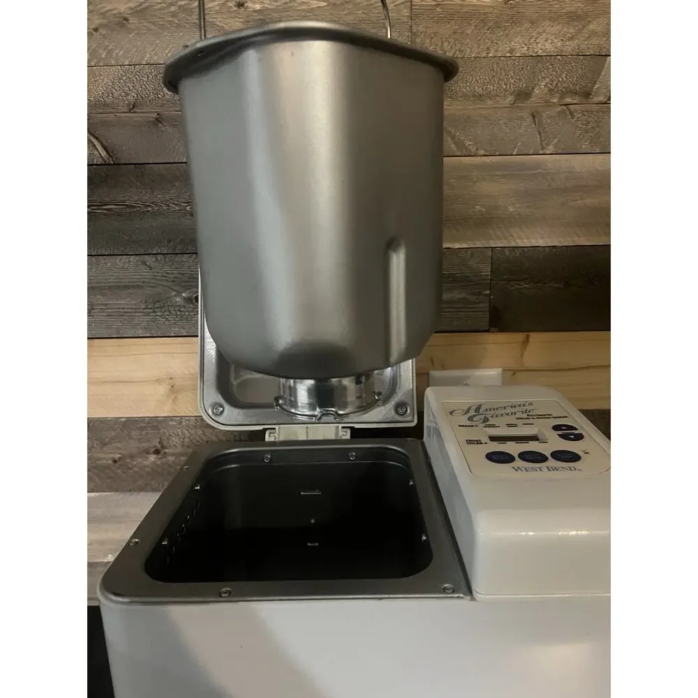 West Bend Americas Favorite Bread Dough Maker Machine 41065 1997 TESTED
